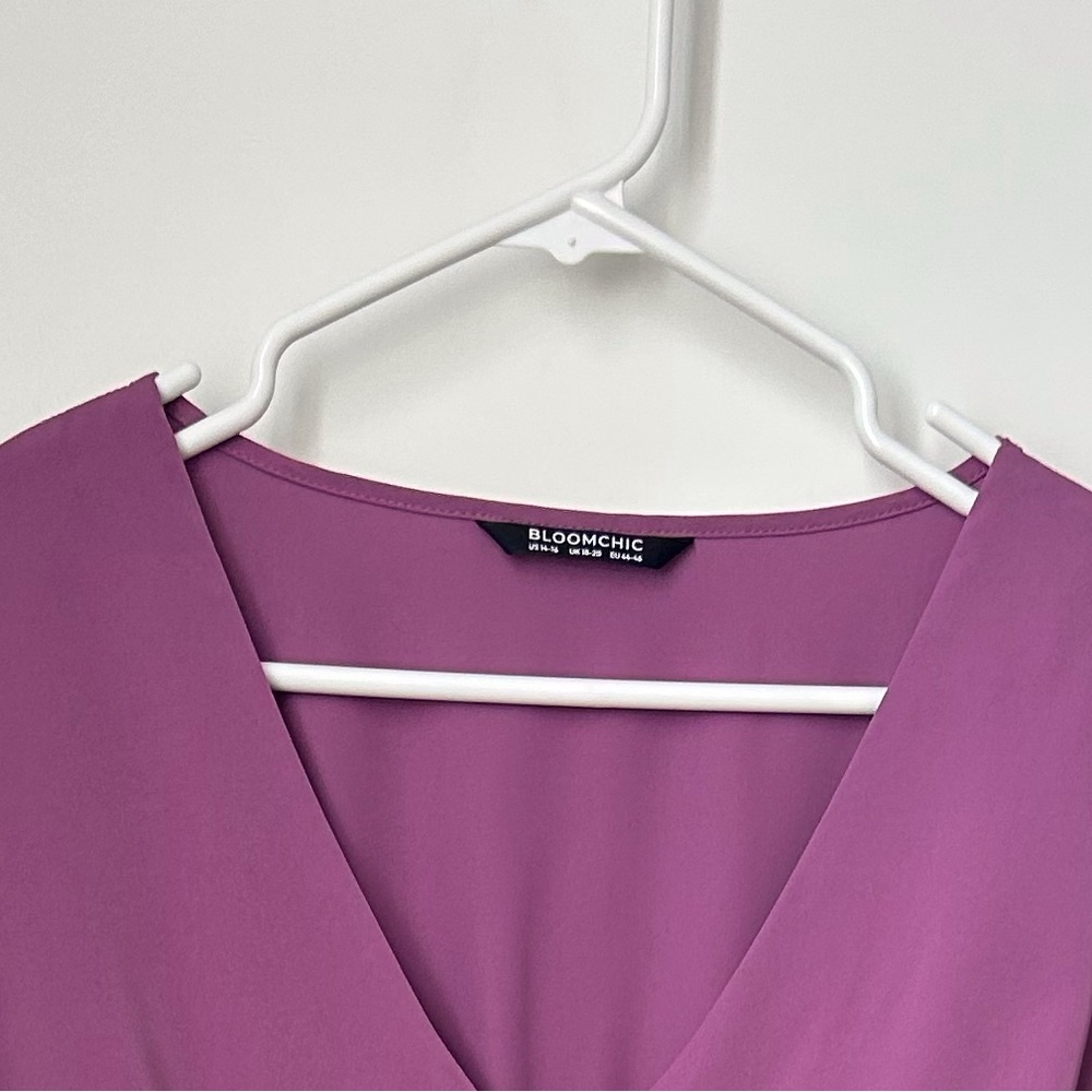 BloomChic Buttoned Tie-Front Midi Dress in Pink - Picture 8 of 8
